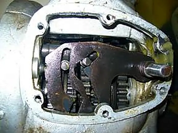 K-750M — remont silnika — zdjęcie